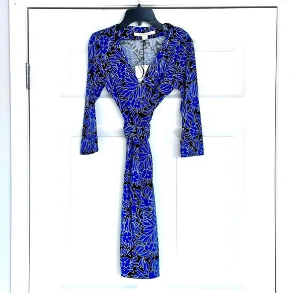 Diane Von Furstenberg | Dresses | Nwt Dvf New Julian Wrap Dress Silk Cotton  Blue Print 34 Sleeve Size F | Poshmark